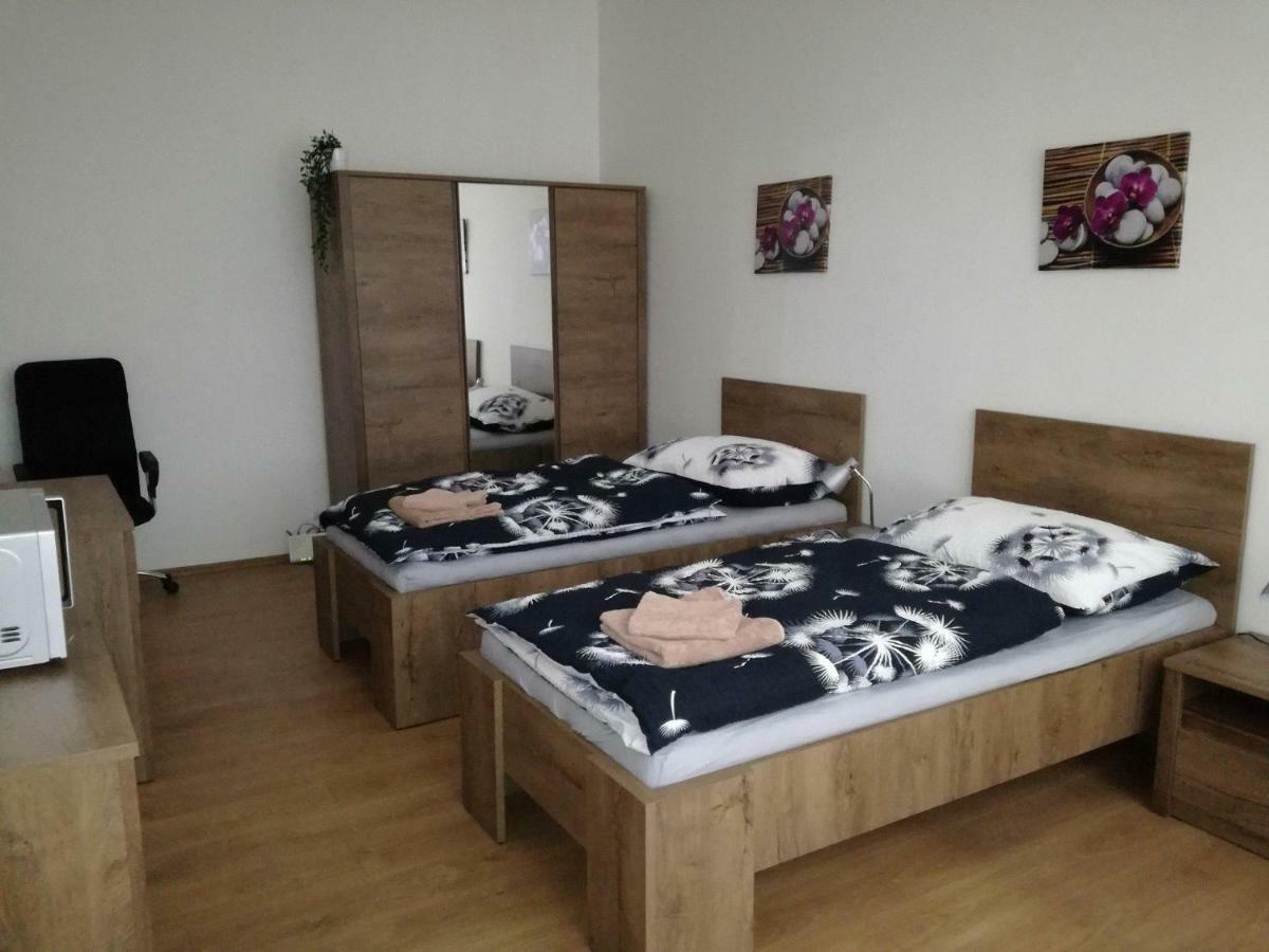 Tiva Downtown Apartments ปราก ภายนอก รูปภาพ