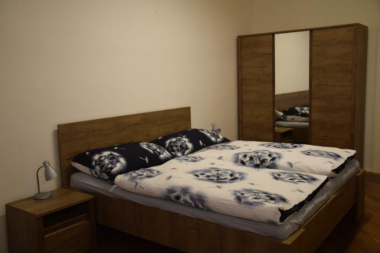 Tiva Downtown Apartments ปราก ภายนอก รูปภาพ